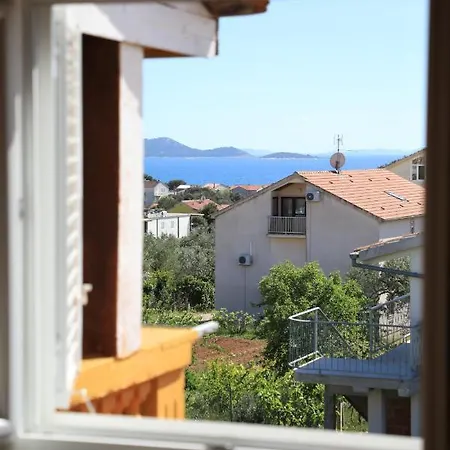 Apartmani Sarlija Pakostane Exterior photo
